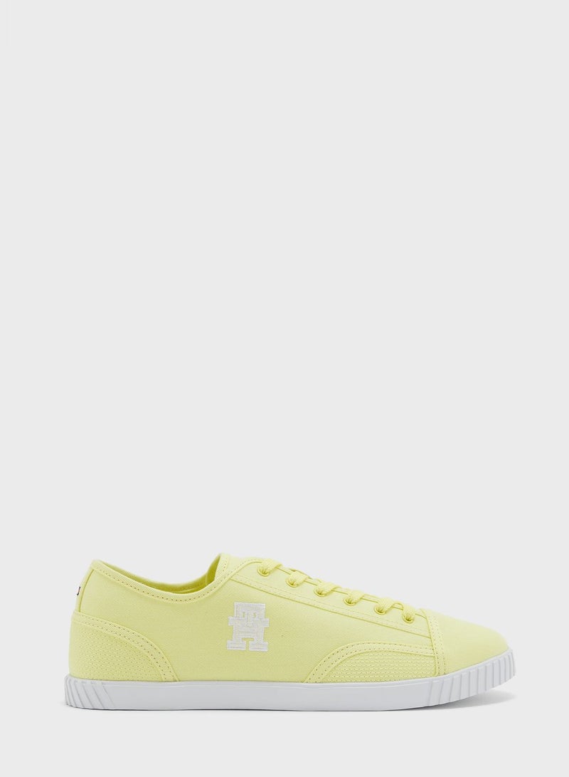 Comfort Canvas Low Top Sneakers