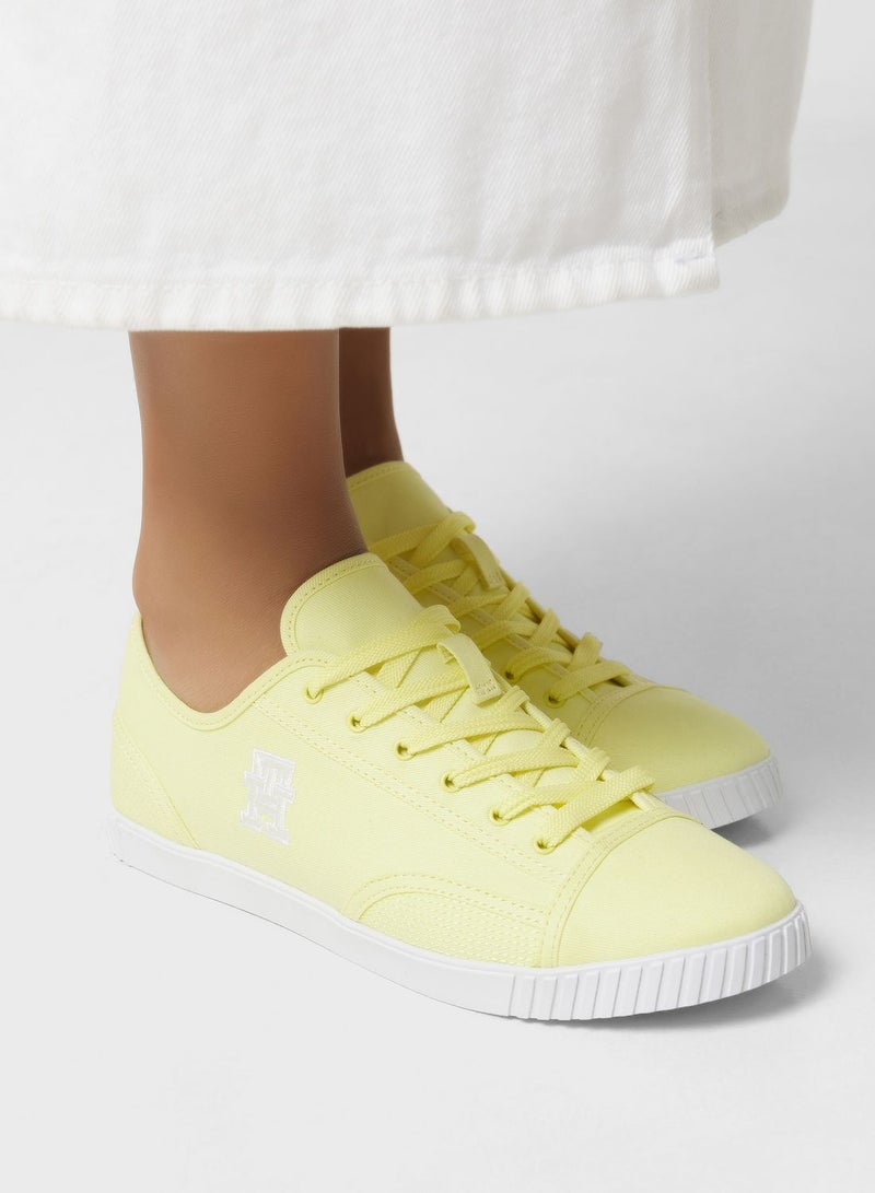 Comfort Canvas Low Top Sneakers