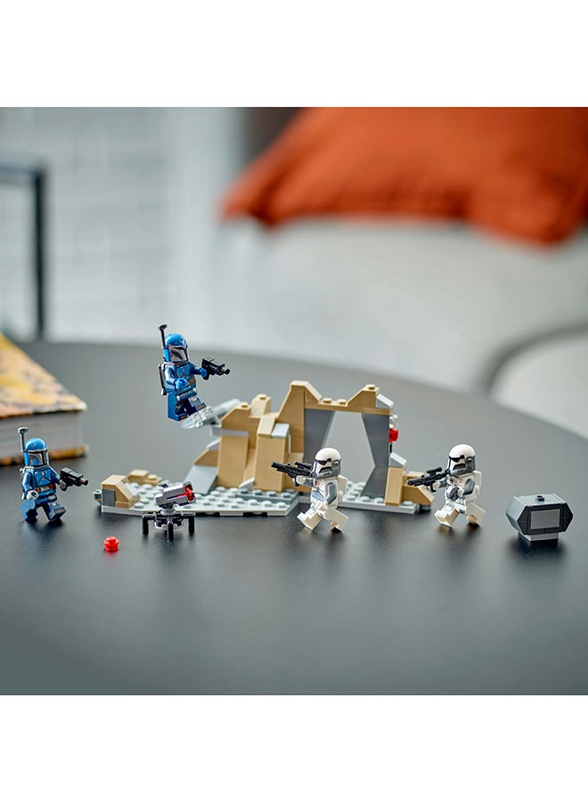 Star Wars: The Mandalorian Ambush On Mandalore Battle Pack, Kids’ Adventure Building Toy, Collectible Brick-Built Playset, Gift Idea For Boys And Girls Aged 6 And Over (109 Pieces) 75373