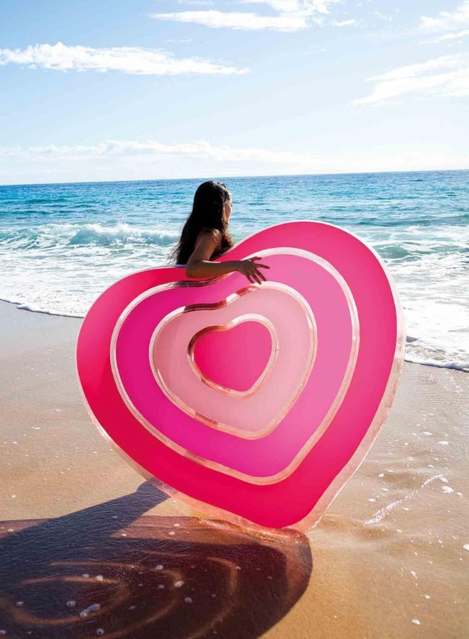 Sweetheart Float, Inflated Size: 1.55 m x 1.35 m x 25 cm