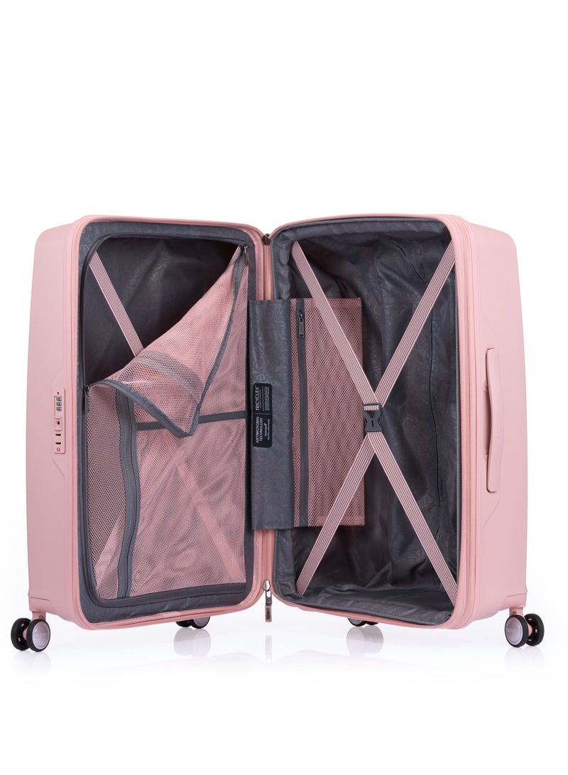 Argyle Spinner 68 CM Luggage Trolley Bag