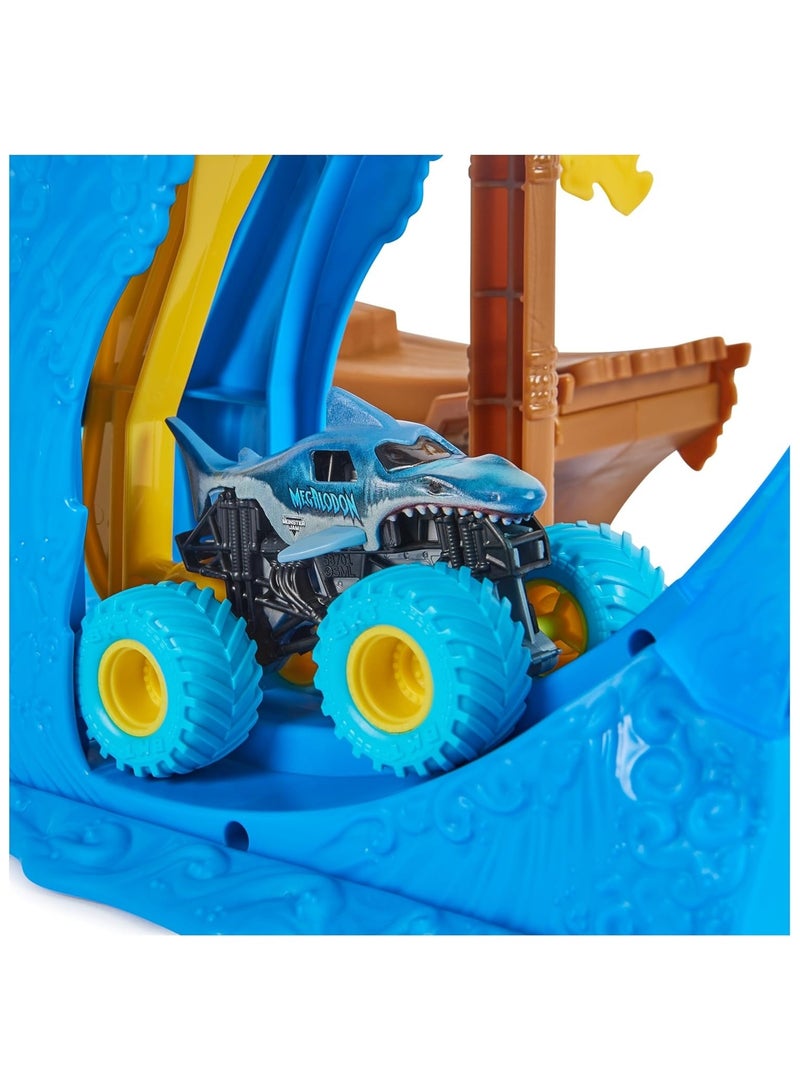 Monster Jam Loop Of Doom Stunt Playset