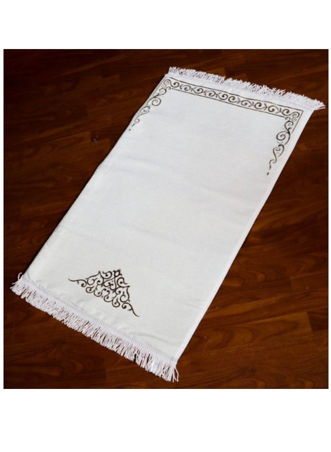 A delicate Salam rug with an elegant modern design