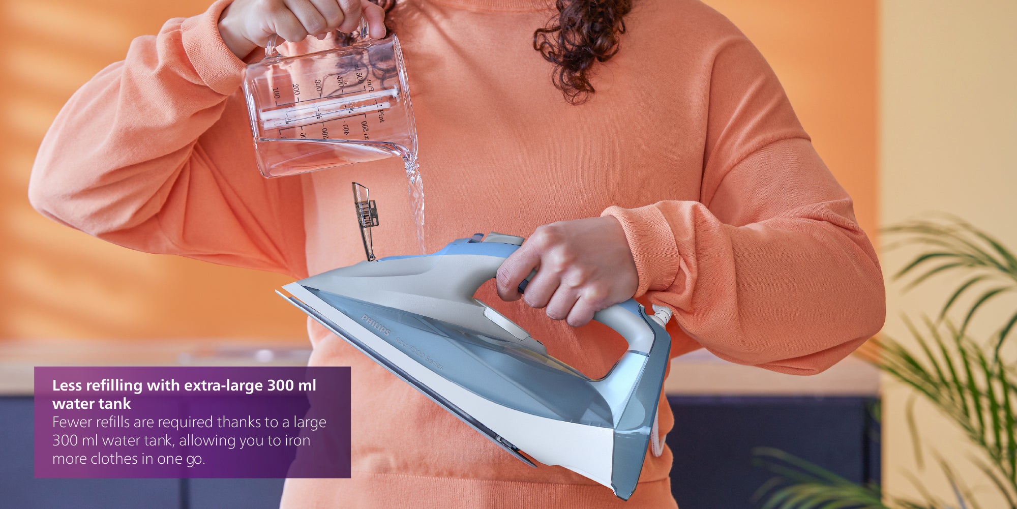 Steam Iron Series 7000 - 45g/min Continuous Steam, 300 ml 2600 W DST7011/26 Light Blue/Grey
