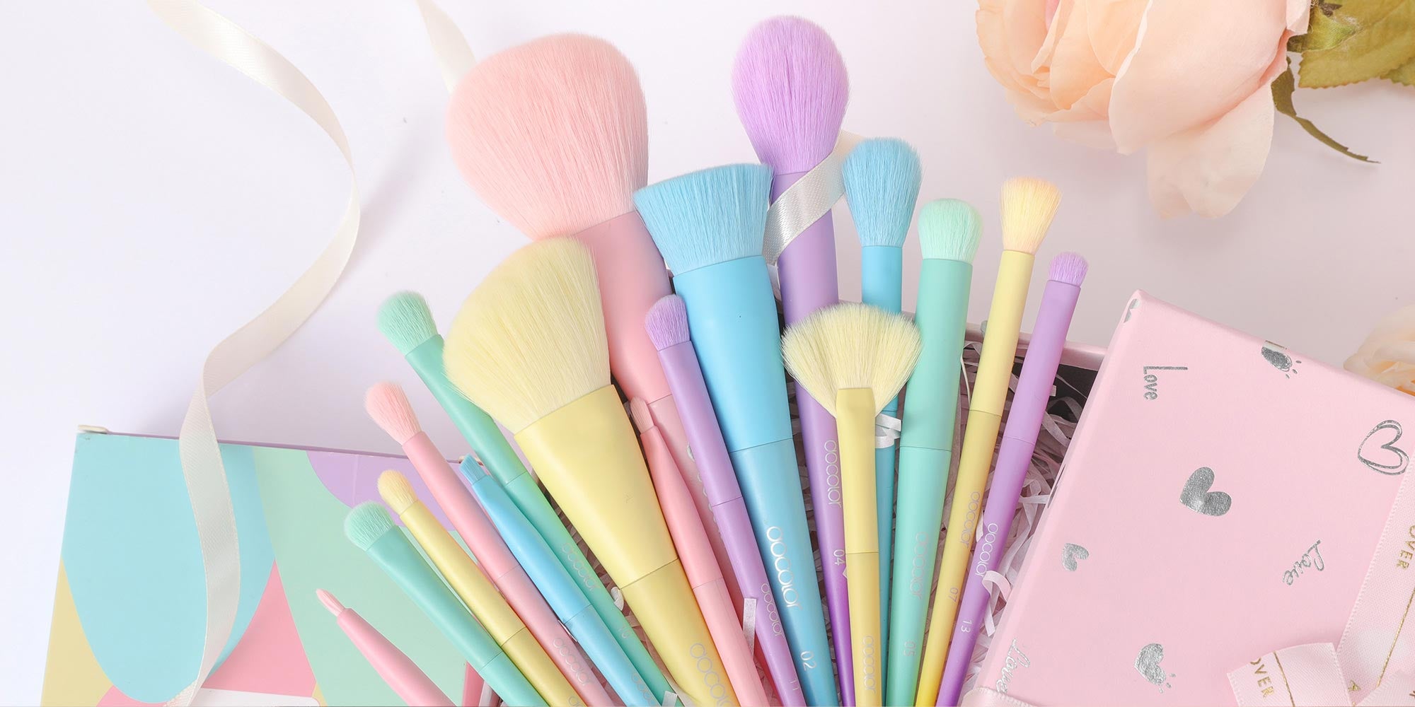 Makeup Brushes 17 Pcs Colourful Makeup Brush Set Premium Gift Synthetic Kabuki Foundation Blending Face Powder Blush Concealers Eyeshadow Rainbow Make Up Brush Set - Dream of Color