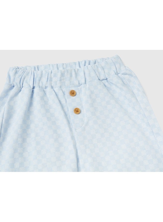Warm T-Shirt And Trousers Outfit