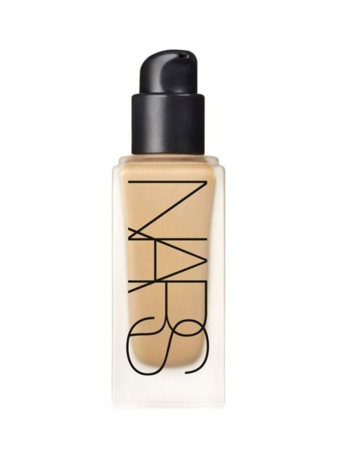 All Day Luminous Liquid Foundation Tahoe