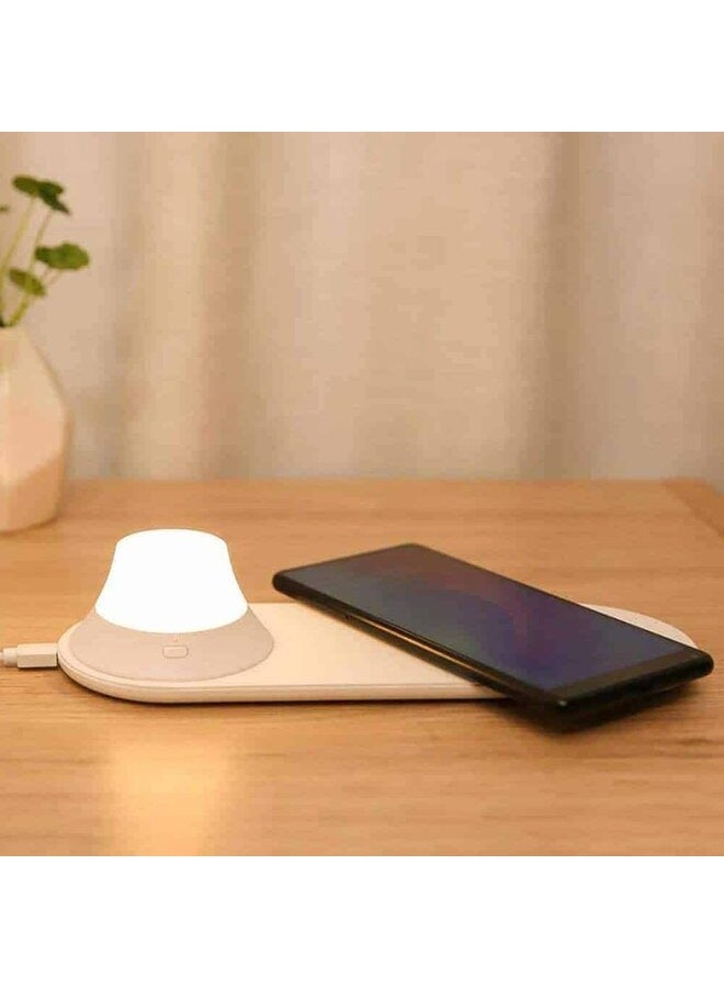 Yeelight Wireless Quick Fast Charger USB Charging Port Design with Separated Magnetic Design 7 LED Double Color Temperature