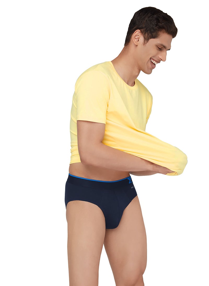 Pack of 3 Traq Anti-bacterial Odour-free cotton Solid Men Brief