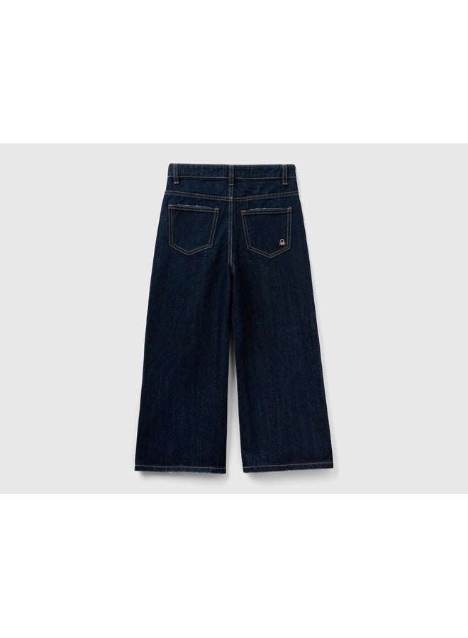 Wide Fit High-Waisted Jeans