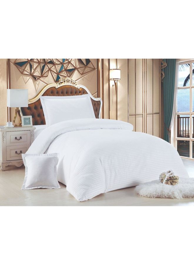 3-Piece Hotel Comforter Set Fabric White