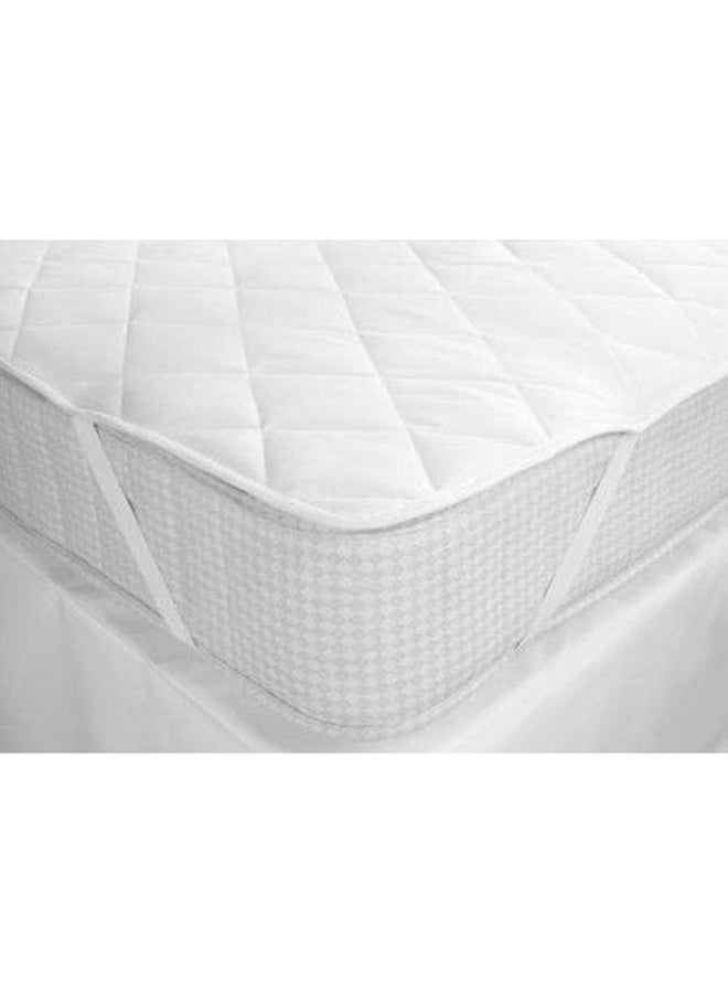 Matters Protector  Size  200X200 Filled By Fiber Two Layers Poly Cotton With Elastic 4 Sides It Save The Mattress From Sodden And Wetness