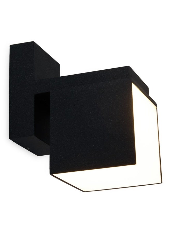 Zing Outdoor Wall Lamp Black