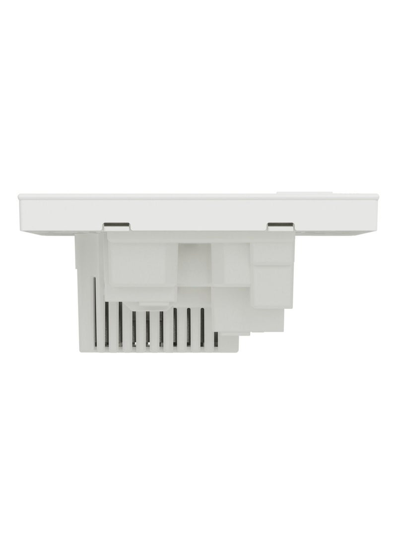 Schneider Electric Avataron C Switch Socket E8715USB_WE, 1 Gang, 13A White 2.1A Two Port USB