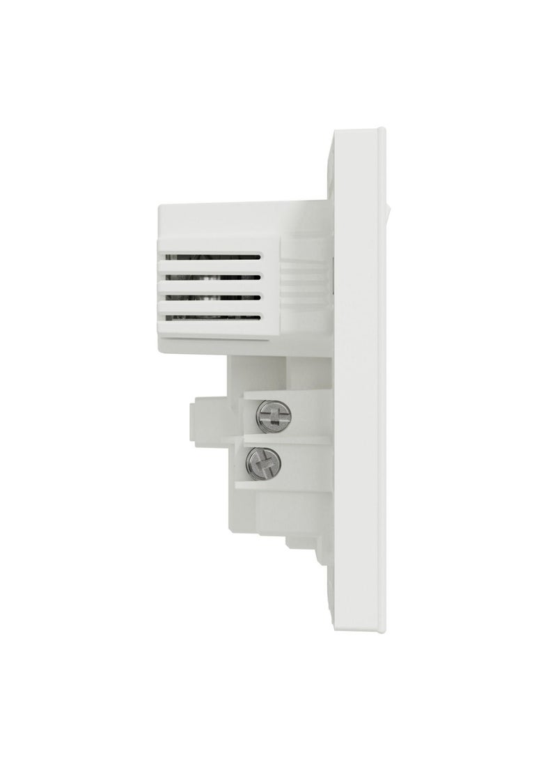 Schneider Electric Avataron C Switch Socket E8715USB_WE, 1 Gang, 13A White 2.1A Two Port USB