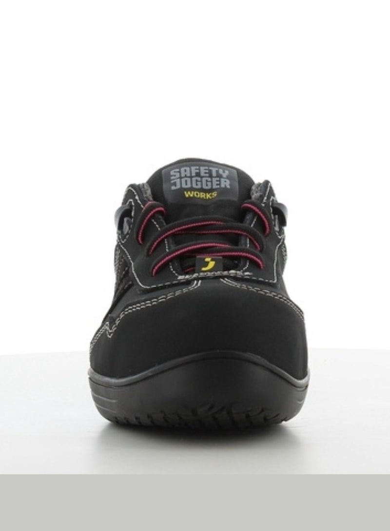 Low-cut safety shoe in nubuck, designed for ladies