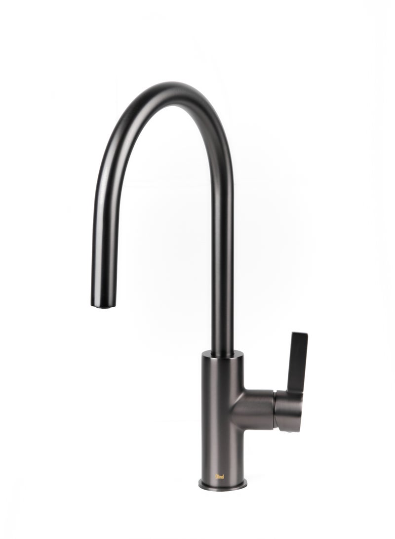 Halm Kitchen Mixer with Pull Out Shower