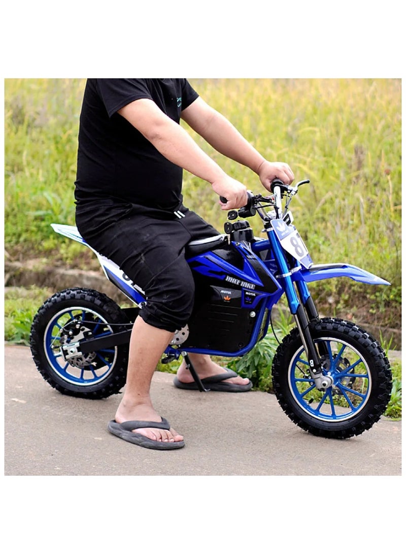 TEENAGER RIDE ON DIRT BIKE BLUE