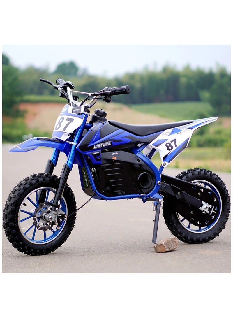 TEENAGER RIDE ON DIRT BIKE BLUE