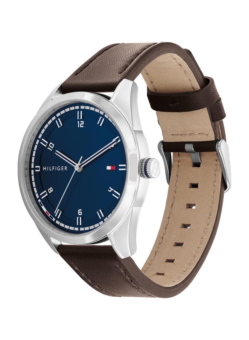 Leather Analog Wrist Watch 1710458