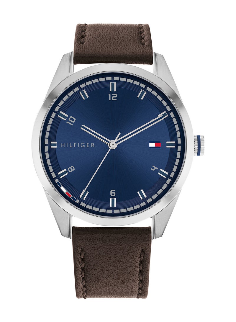 Leather Analog Wrist Watch 1710458