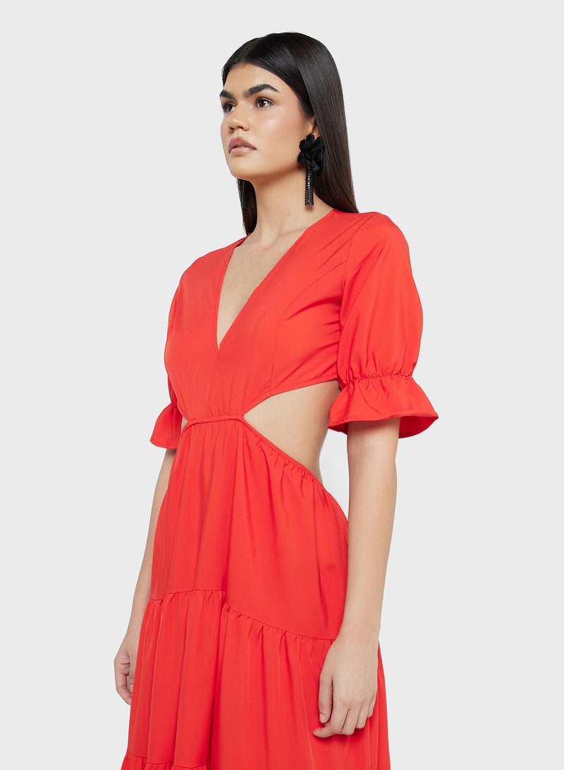 Dress With Wiast Cut Out
