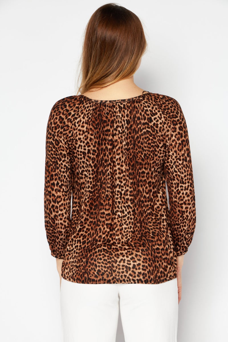 Women Petite Crew Neck Long Sleeve Animal Print Top, Brown