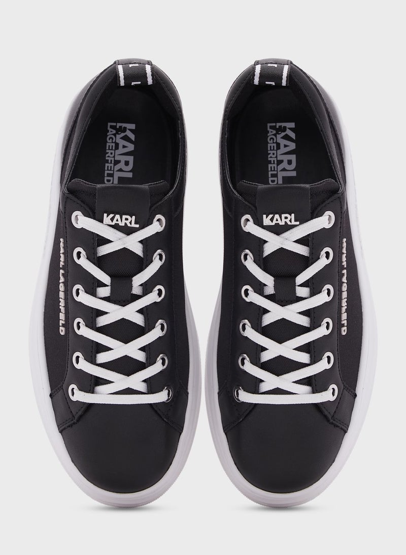 Kobo Low-Top Sneakers