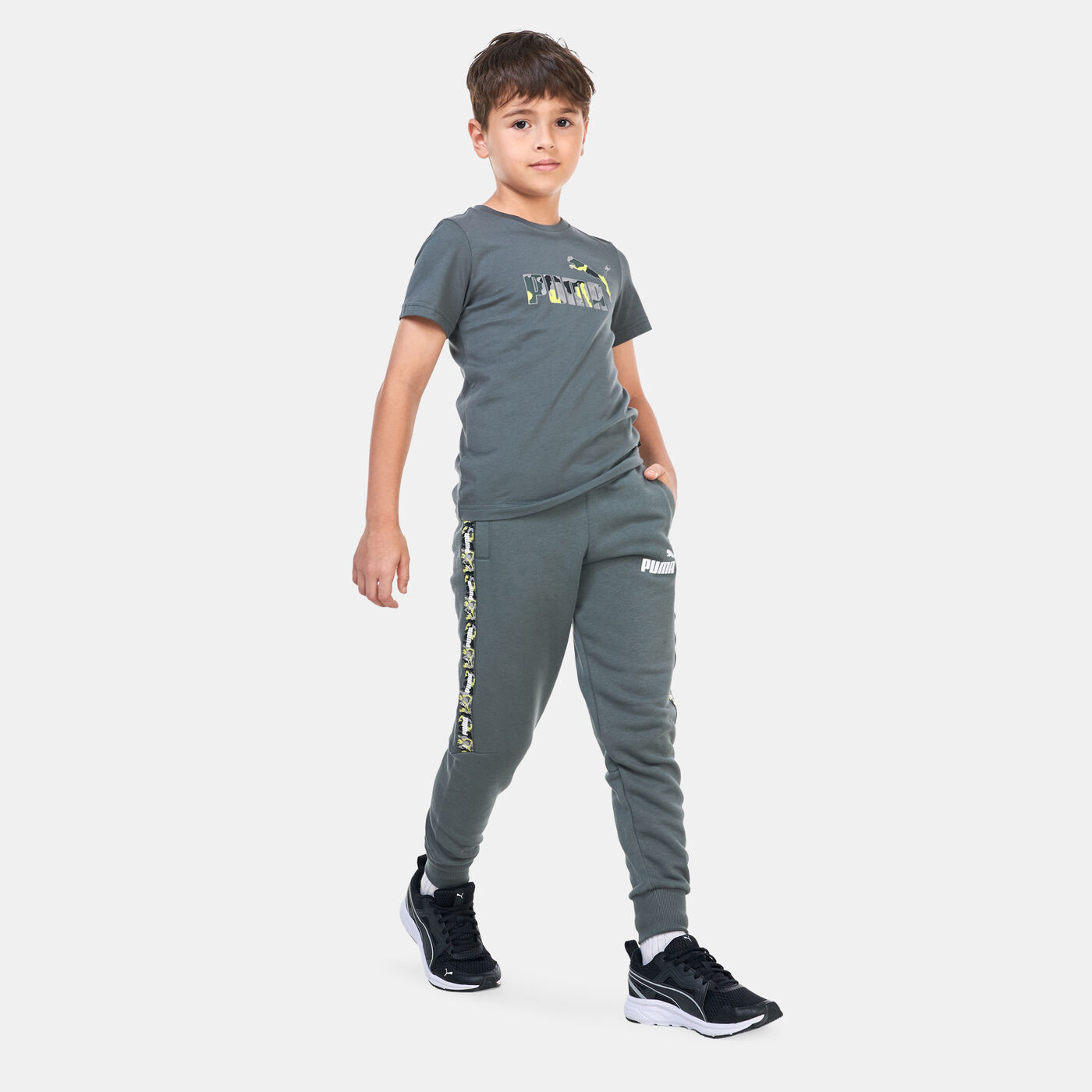 Kids' ESS+ Tape Camo Sweatpants