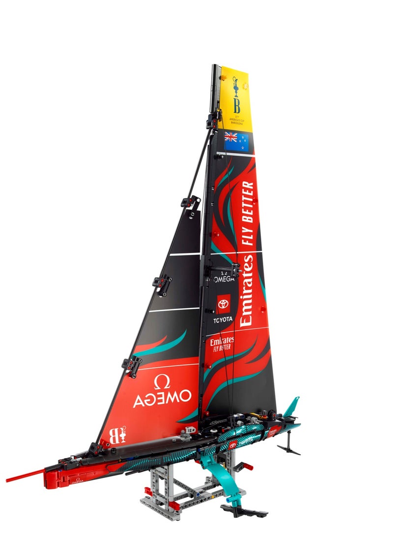Emirates Team New Zealand AC75 Yacht 42174