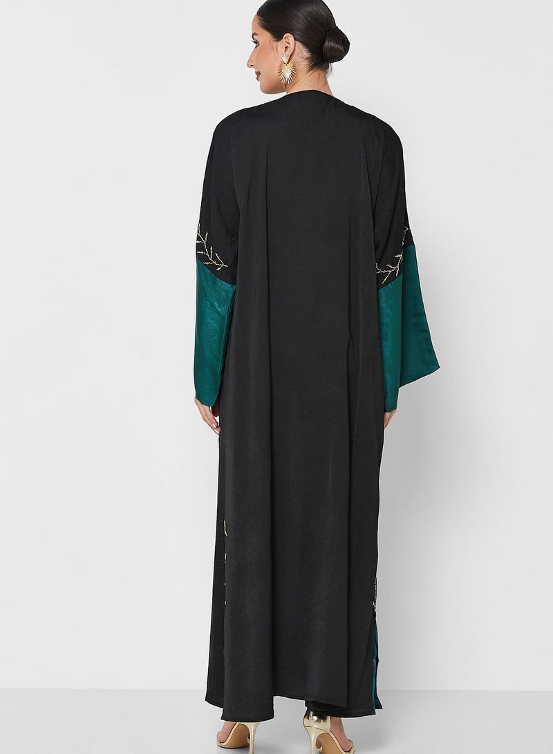 Embellished Detail Abaya With Sheila