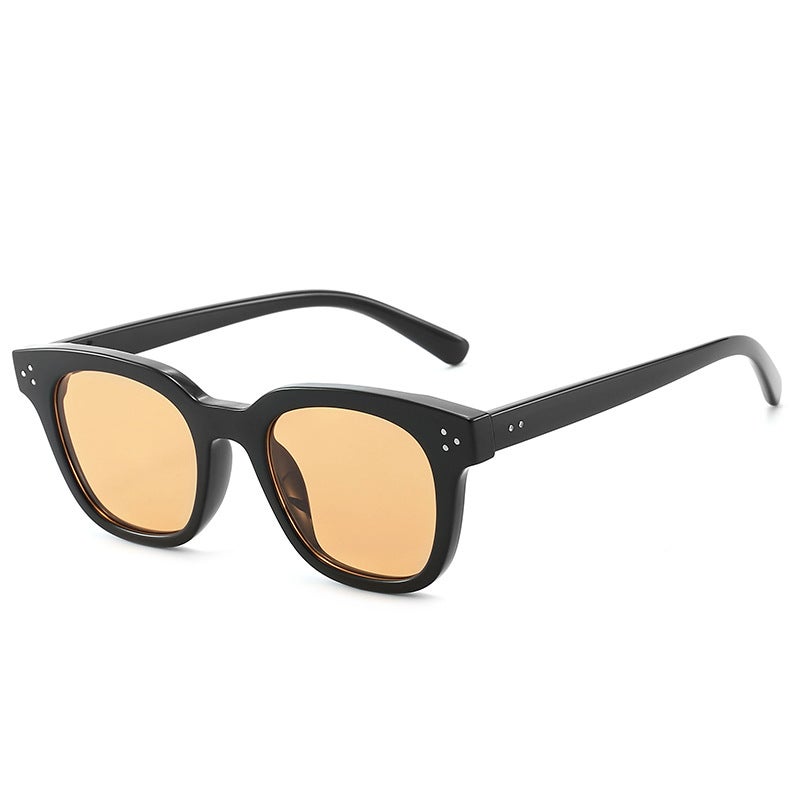 Luxury Small-Frame UV Protection SunglassesBlack Frame light tea slices Black Frame light tea slices