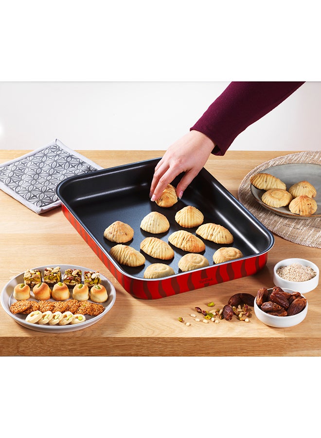 Les Specialistes Oven Dish Non-Stick Coating Aluminum Heat Diffusion Easy Cleaning  Made In France Red 27x37cm