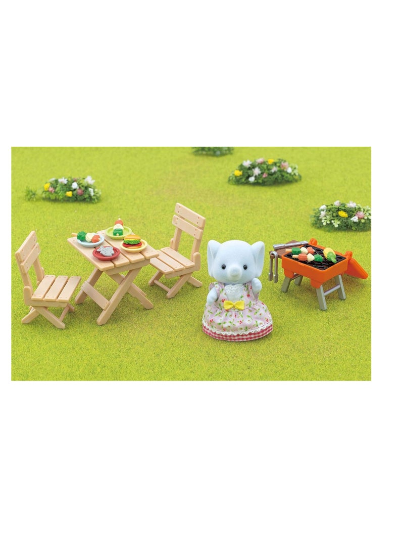 BBQ Picnic Set - Elephant Girl | Includes Exclusive Elephant Girl Miriam Figure, Grill, Table, Chairs & Accessories | Foldable Furniture & Colorful Plates |  Ages 3 & Up