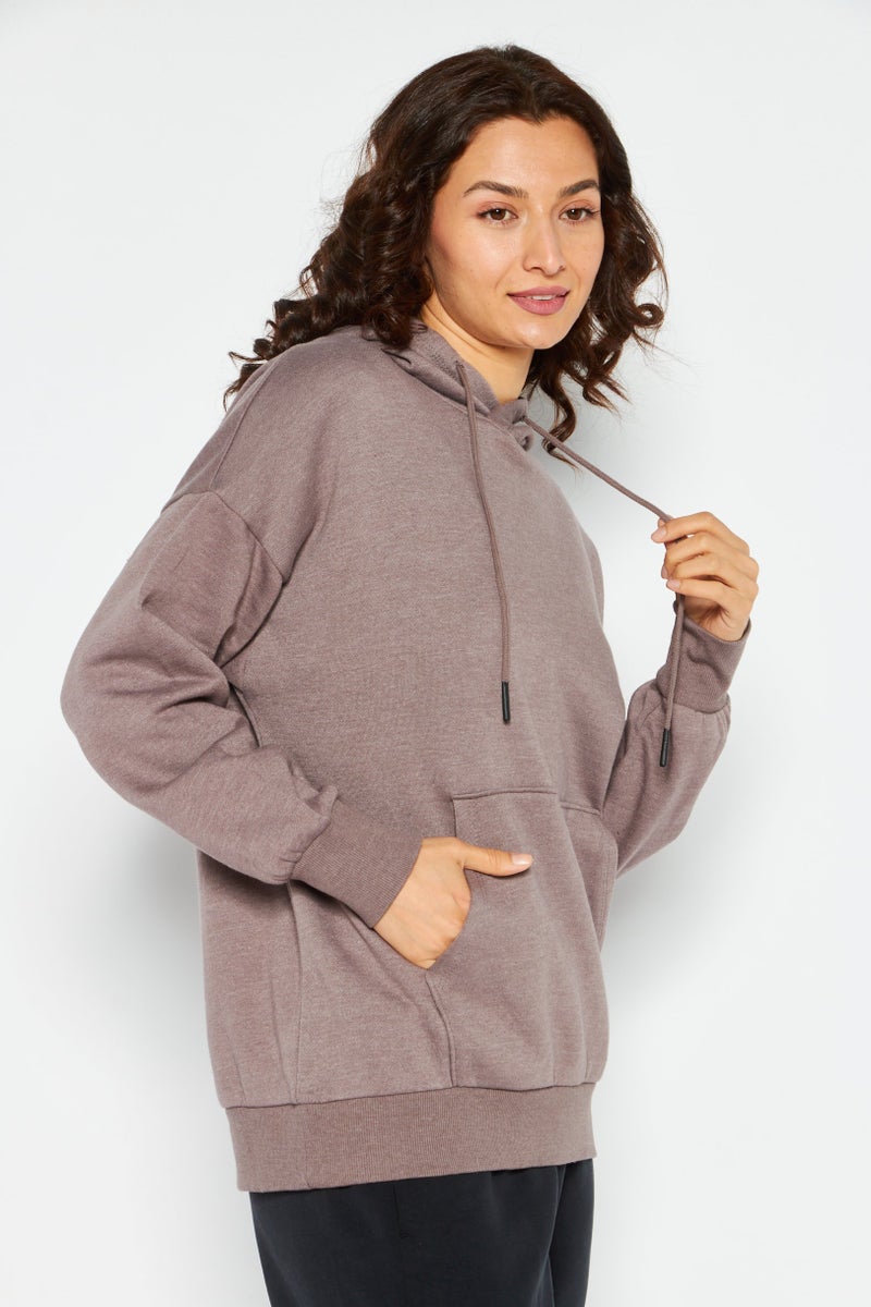 Women Sportswear Fit Long Sleeve Training Sweatshirt, Light Brown