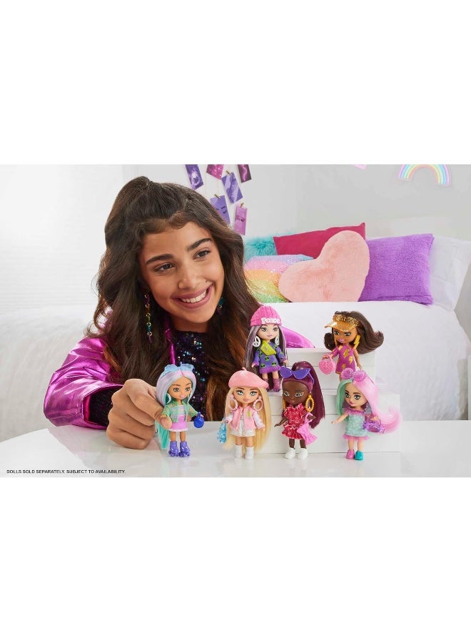 Barbie Extra Mini Minis Doll with Blond Hair, Accessories and Doll Stand, 3.25-inch Collectible