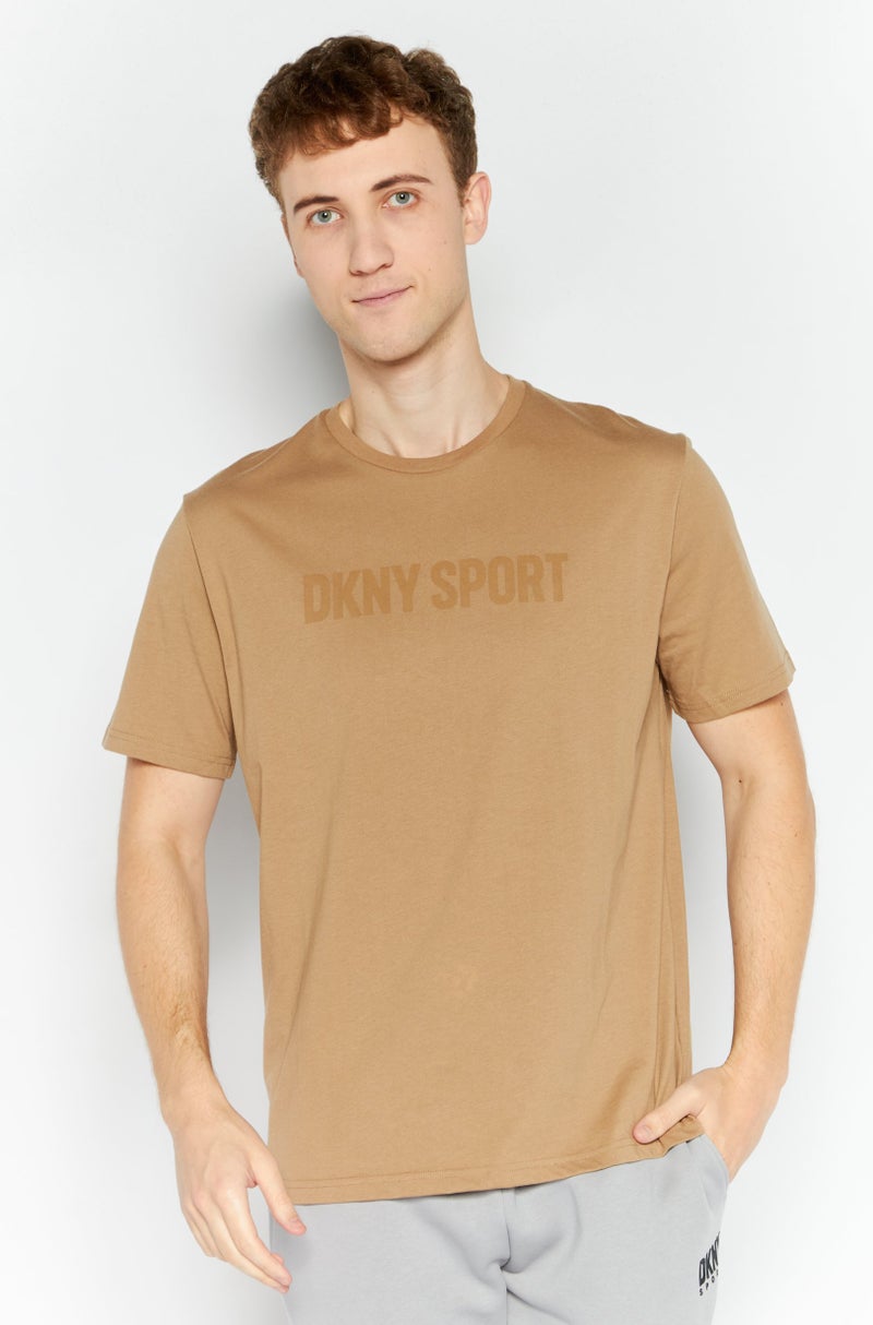 Men Sportswear Fit Outdoor Short Sleeve T-Shirt, Beige