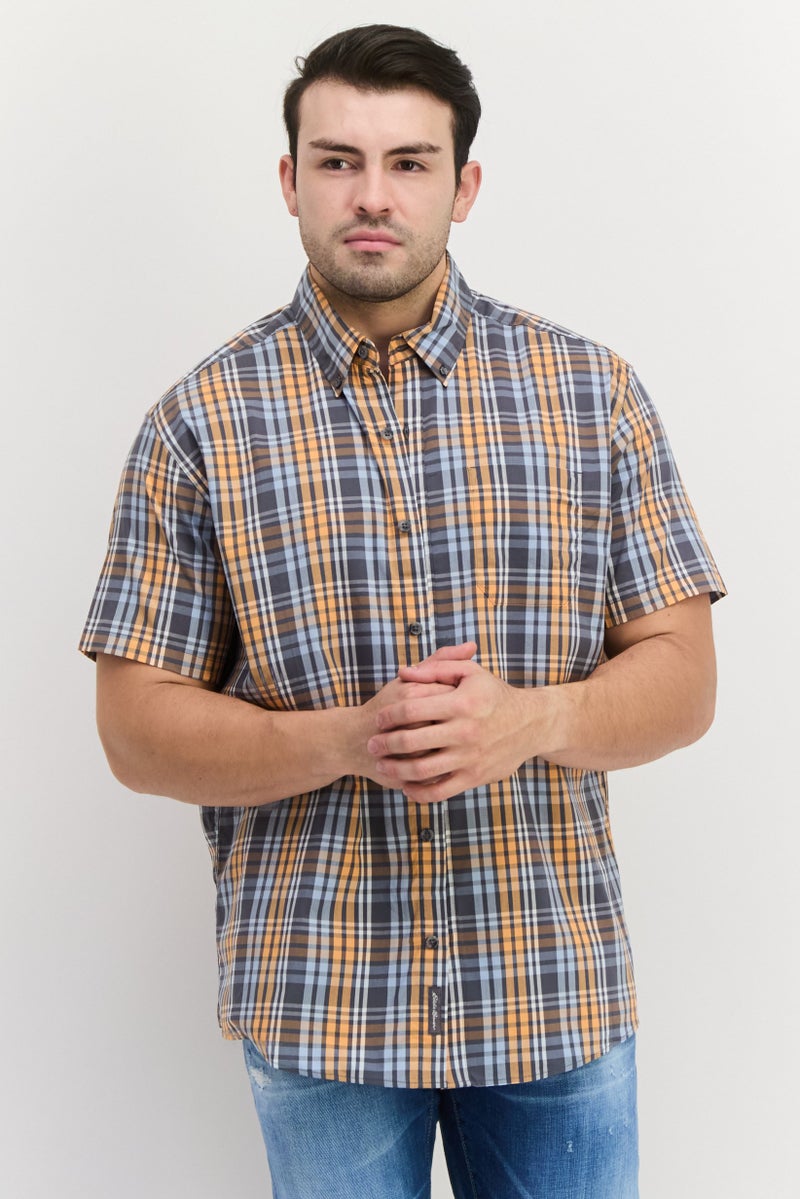 Men Regular Fit Checkered Short Sleeve Casual Shirts, Grey