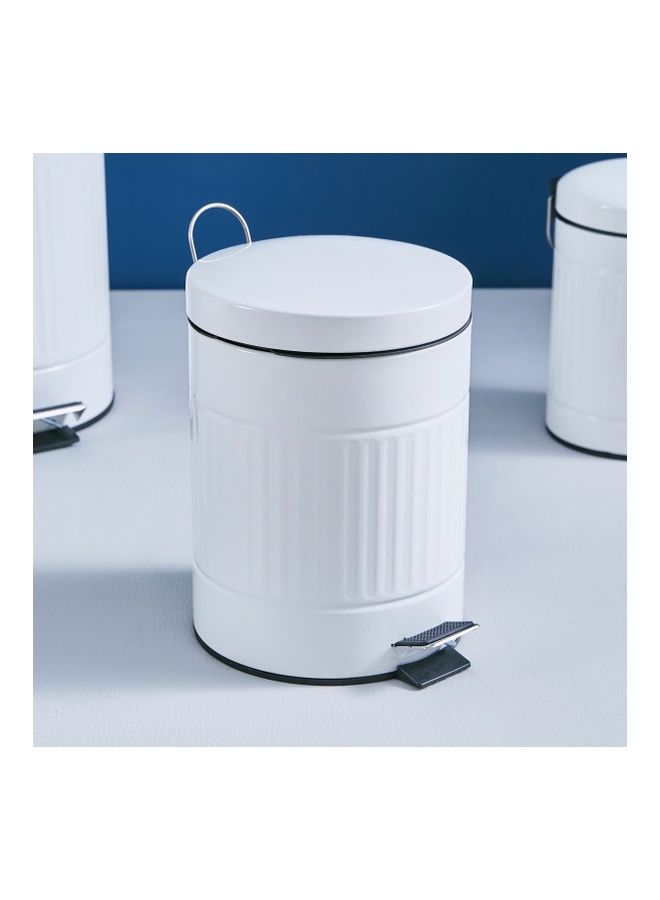 Country Metal Pedal Bin White 5Liters