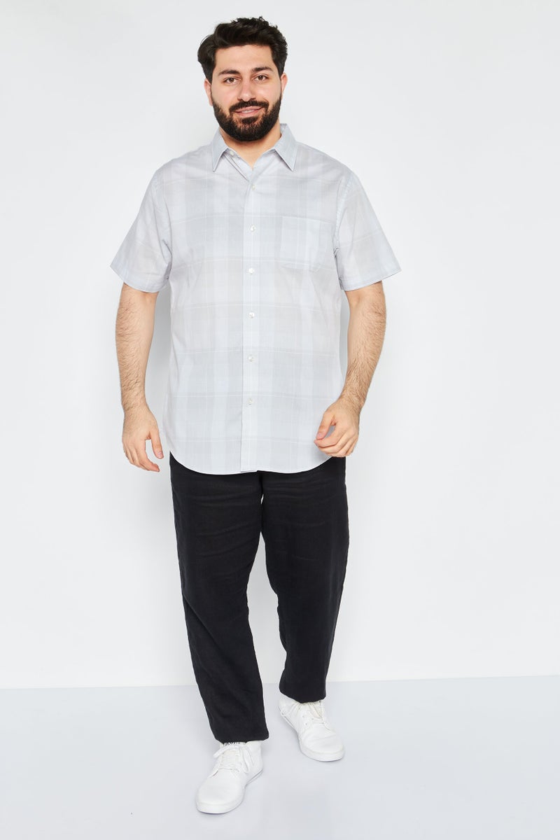 Men Regular Fit Checkered Short Sleeve Dress Shirts, Grey