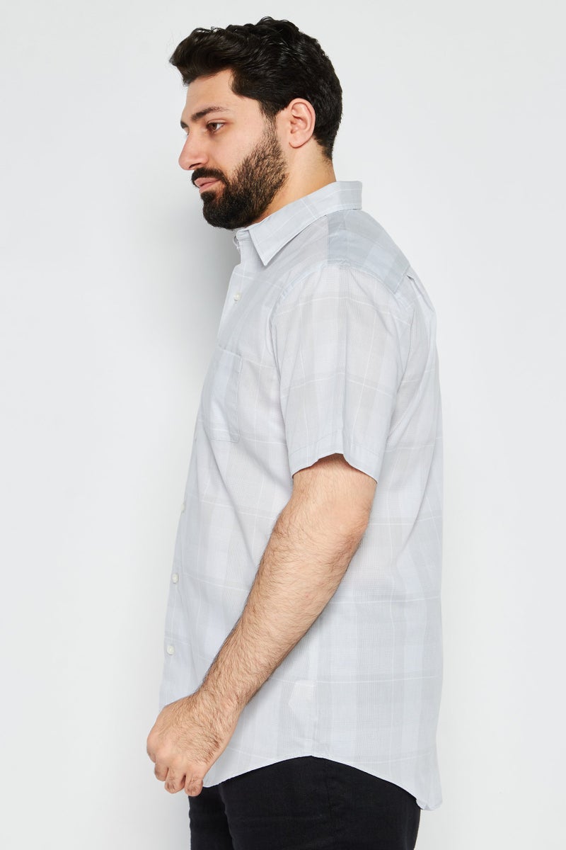 Men Regular Fit Checkered Short Sleeve Dress Shirts, Grey