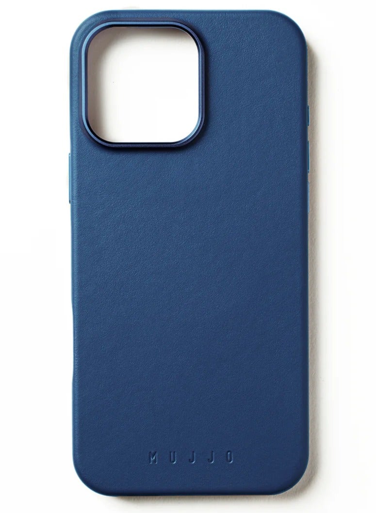 Elevate your iPhone 16 Pro Max with the Full Leather Case in Monaco Blue with MagSafe. Crafted from premium leather, this luxurious case combines elegance and durability, providing a sleek, sophisticated look while offering superior protection.