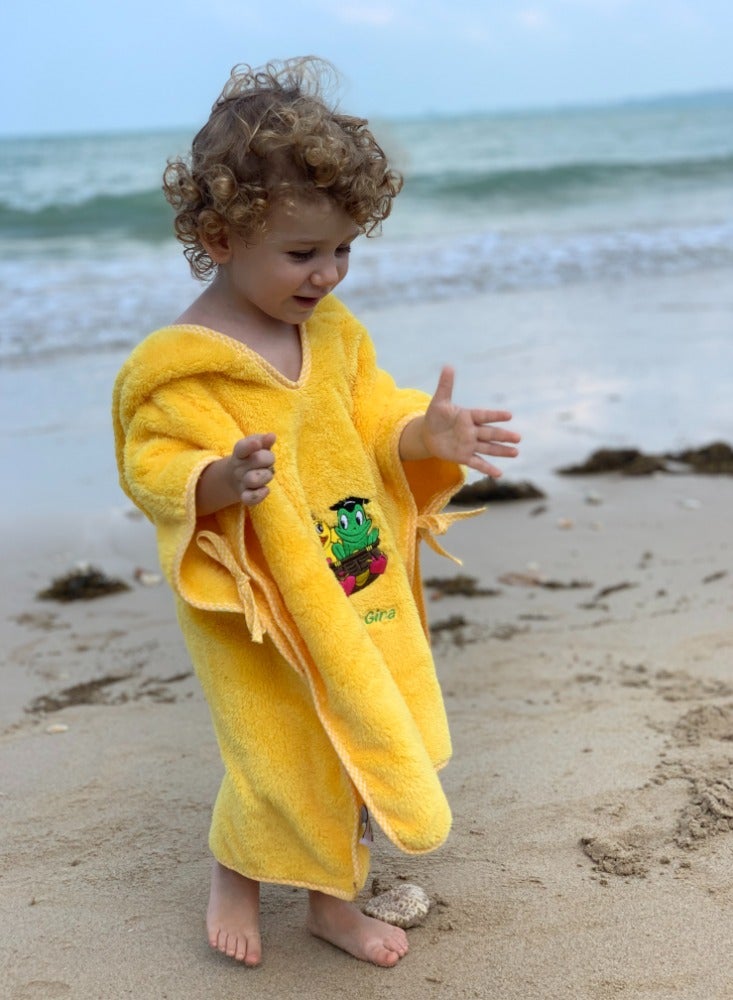 Freds Swim Academy Poncho Soft Welsoft Polyester with Fred & Gina Motif Approximately 60 x 55 cm Yellow