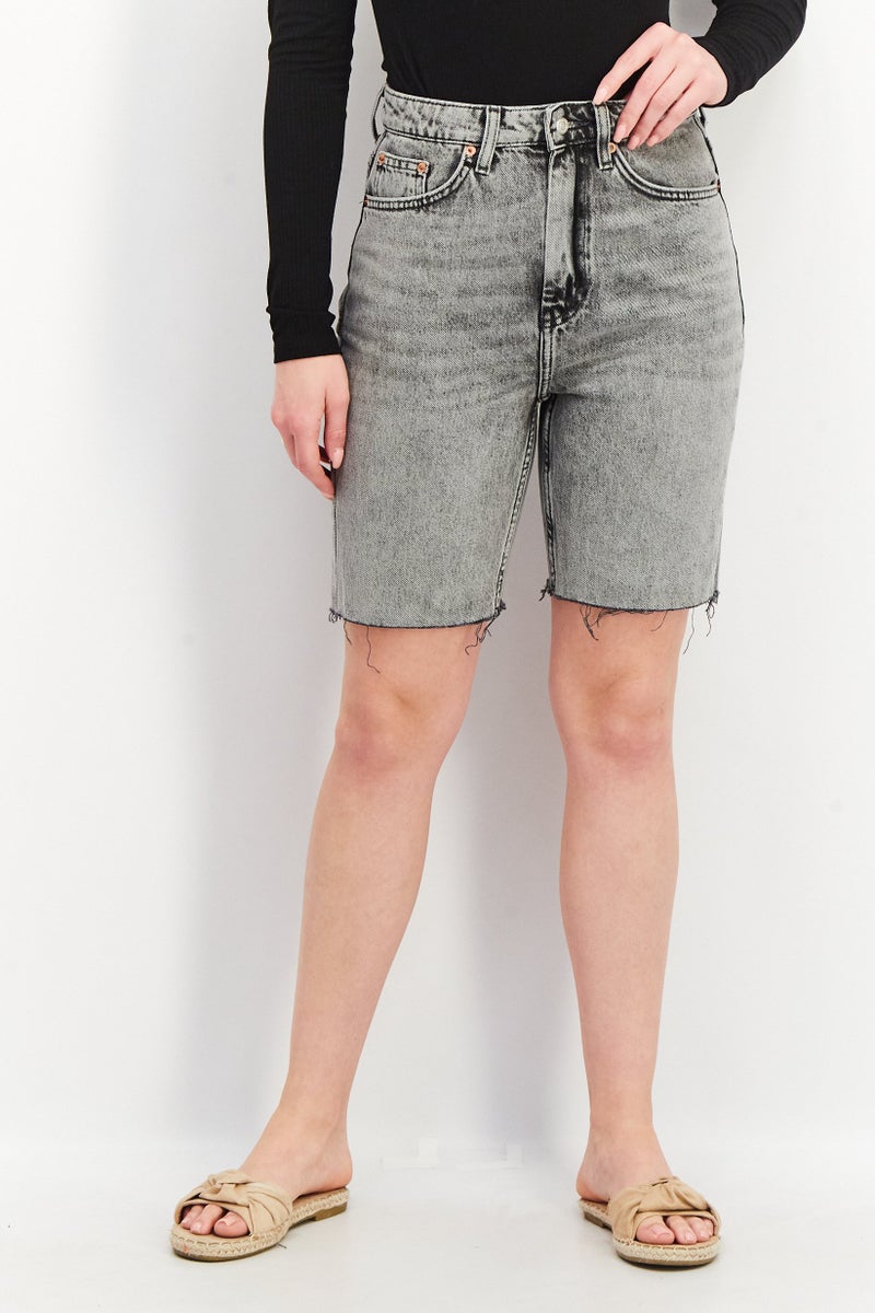 Women Washed Denim Short, Grey