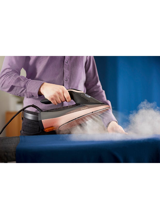 Steam Iron Series 8000 - 80g/min Continuous Steam, 350 ml 3000 W DST8041/86 Gold/Black