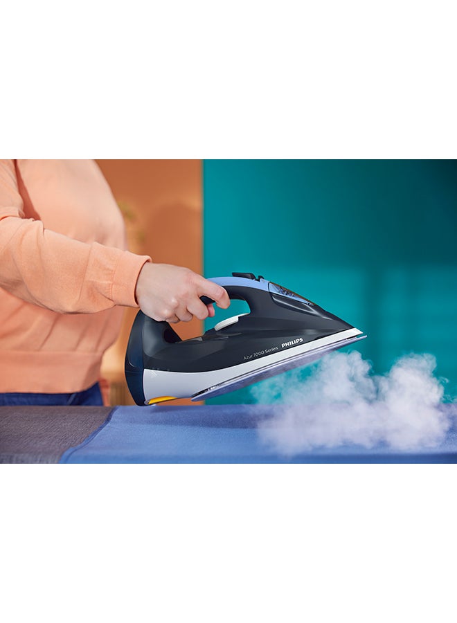 Steam Iron 7000 Series - 50g/min Continuous Steam, 250g Steam Boost, SteamGlide Plus Soleplate, Auto-Off, Vertical Steam, 2800 W DST7030/26 Dark Blue