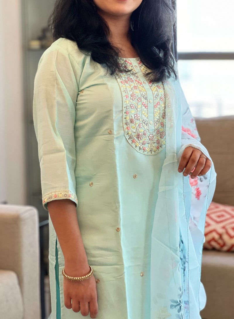 IndHeritage - Eid kurti set collection - Premium light blue colour rayon silk 3pc kurti set / salwar suit with floral embroideries & embellishments - Comes with top, pants & dupatta - Indian Kurti Set IDH00176