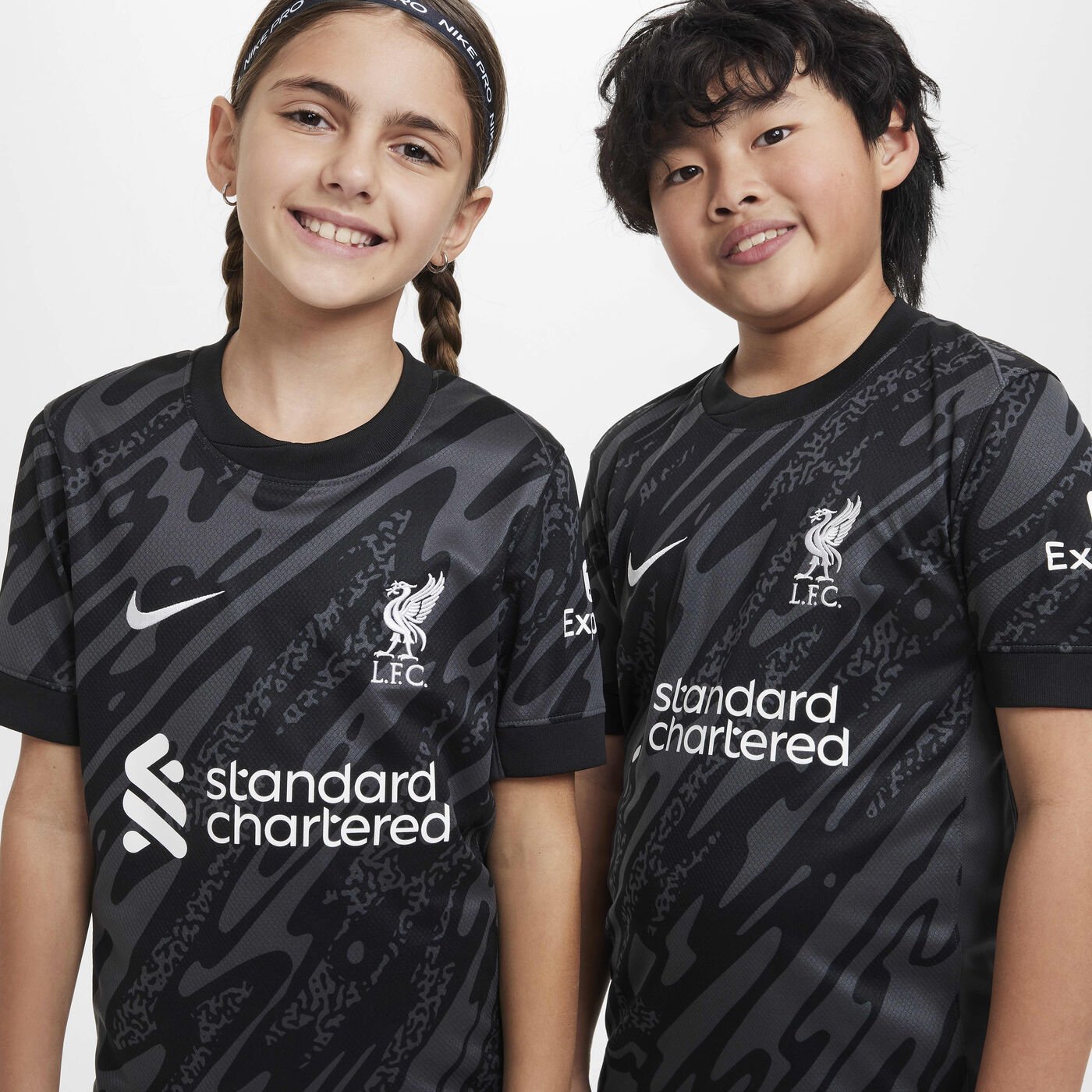 Kids' Liverpool F.C. Stadium Goalkeeper Dri-FIT Football Replica Shirt