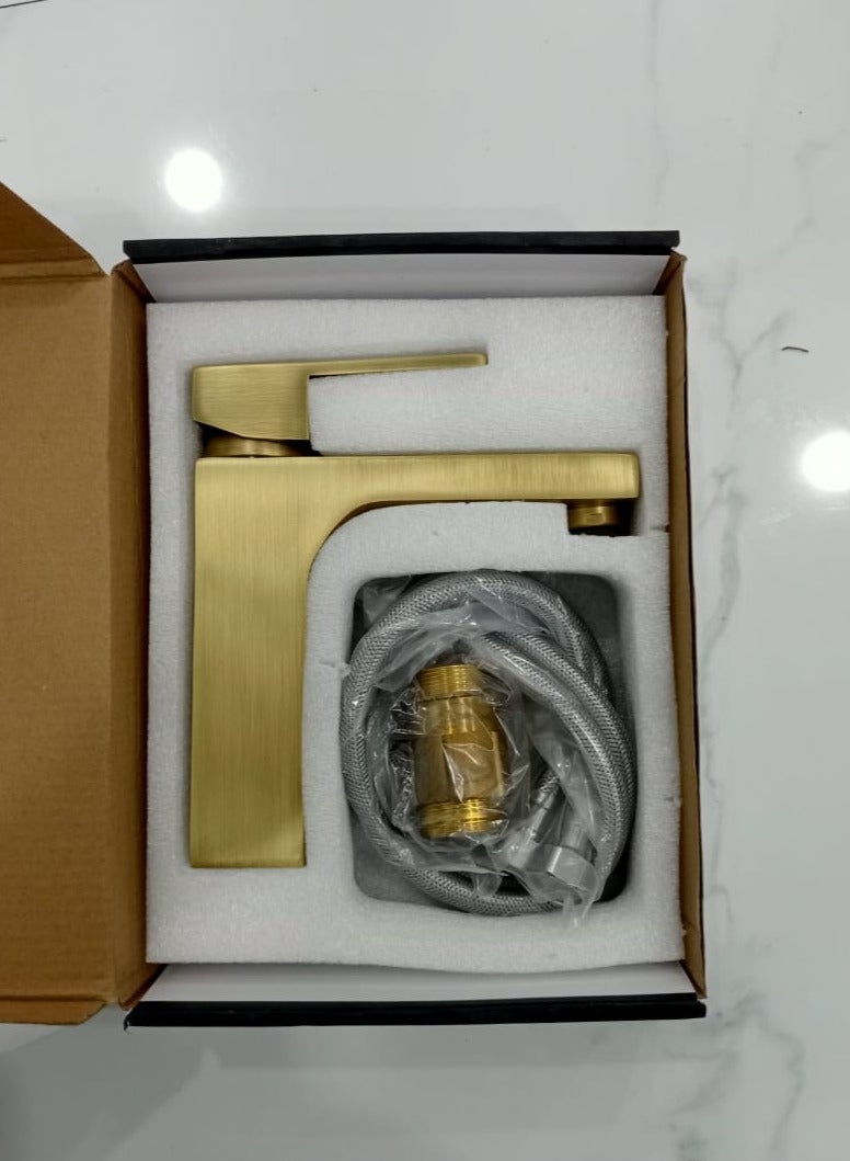 Single-Handle Brass Basin Faucet - Hot and Cold Water Mixer Tap