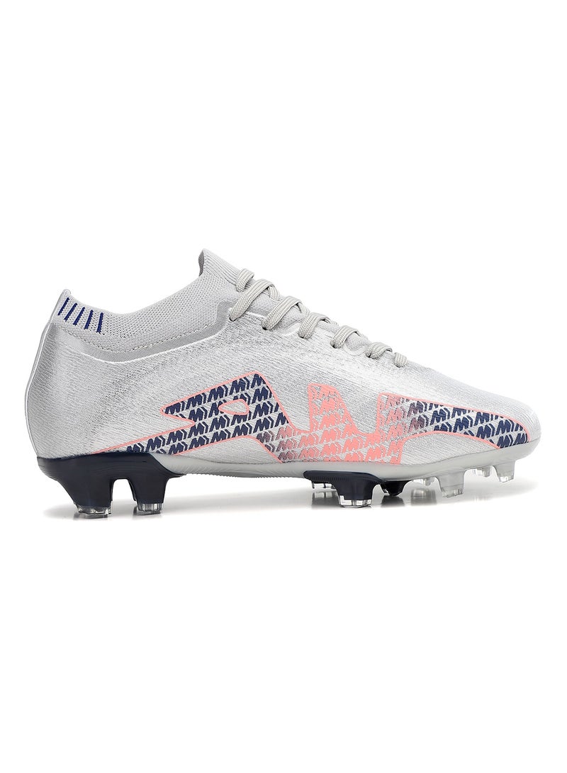 Soccer Shoes For Men and Women Cleats Professional Low Top Breathable Training Football Shoes Unisex Indoor Outdoor Sneakers